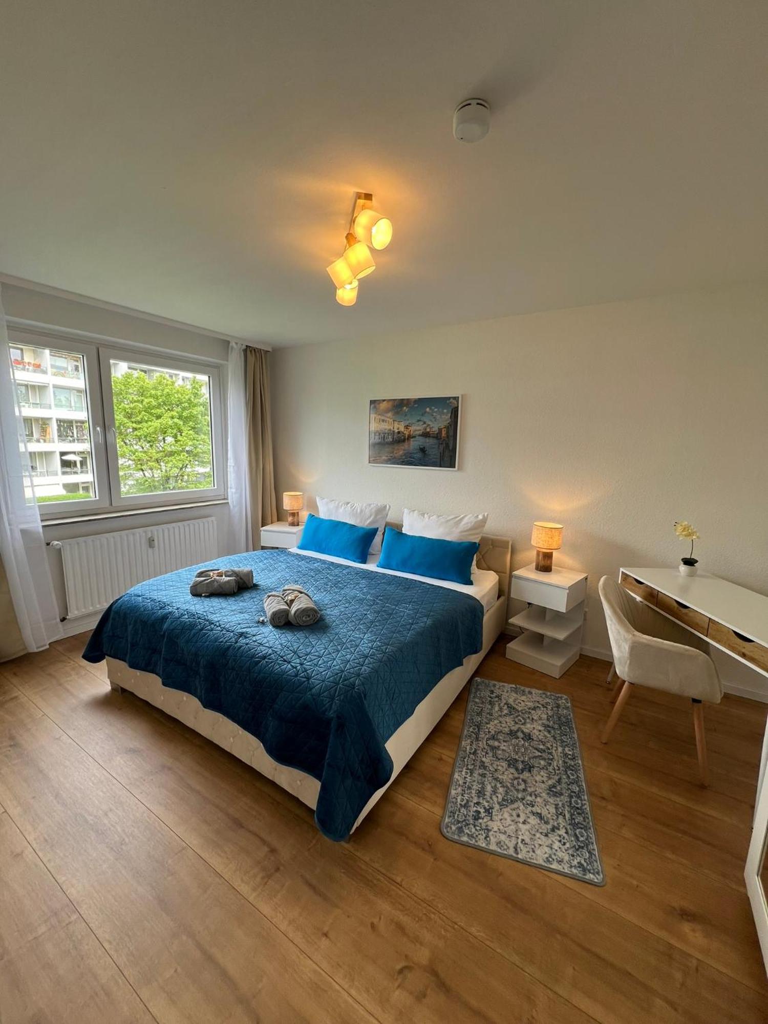 W&D Living - Fewo Kleines Italien Mit Parkplatz Und Balkon Celle Zewnętrze zdjęcie